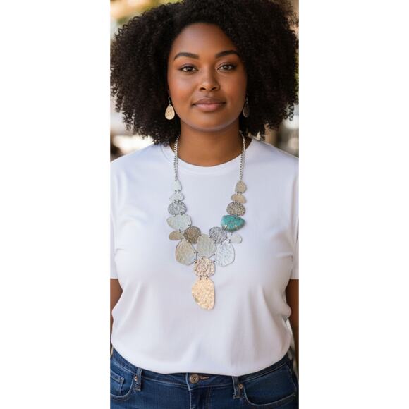 Silver Tone Hammered Statement Necklace & Earrings Set w/ Turquoise Accent - Picture 2 of 4